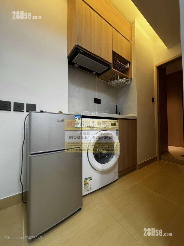 Universal Mansion Rental Studio , 1 Bathroom 140 ft²