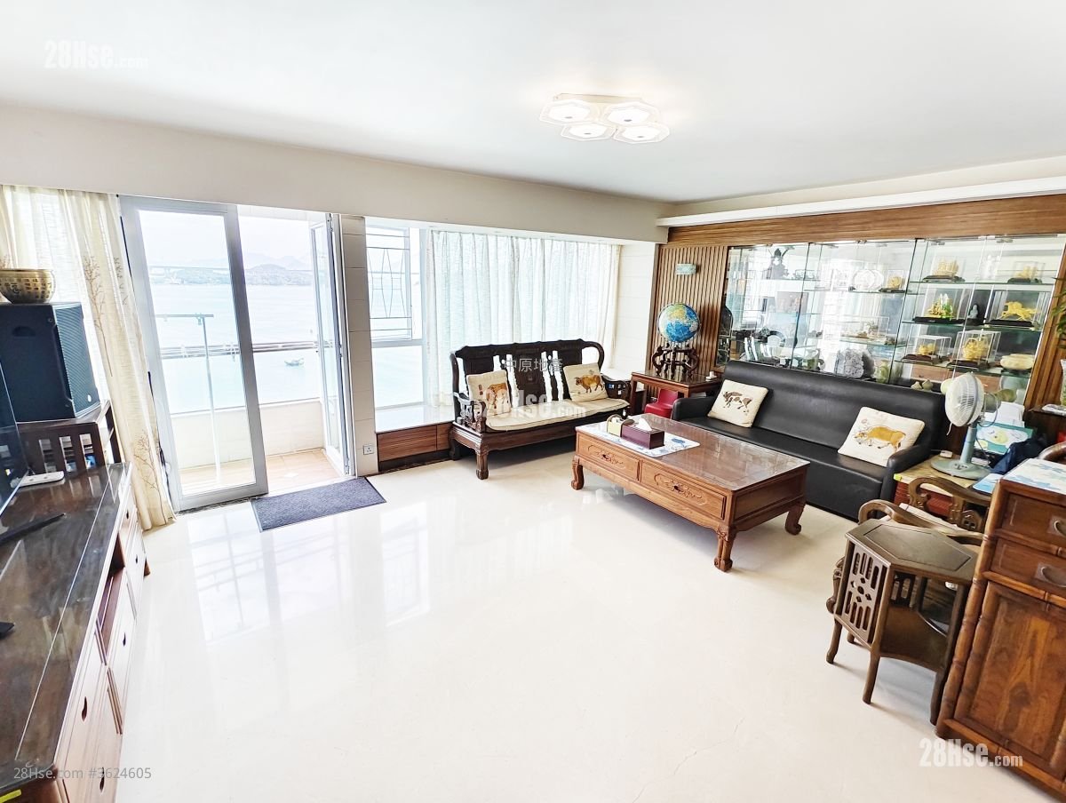 Hong Kong Garden Sell 3 Bedrooms , 3 Bathrooms 1,381 ft²
