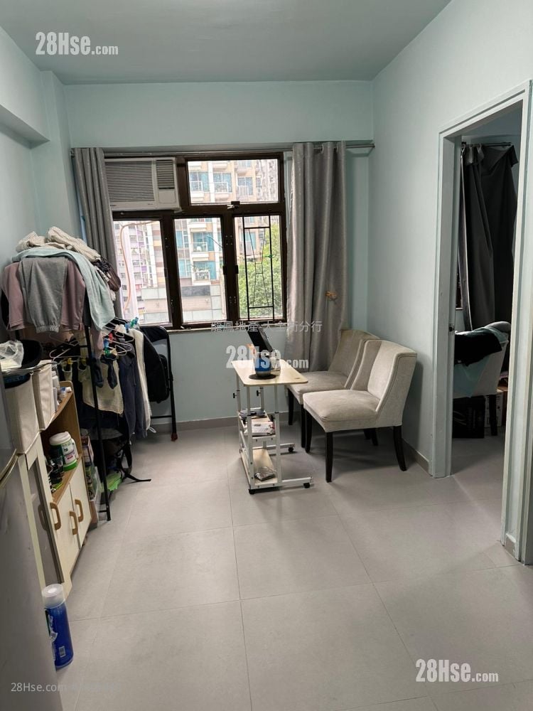 Lever Building Sell 2 Bedrooms , 1 Bathroom 339 ft²