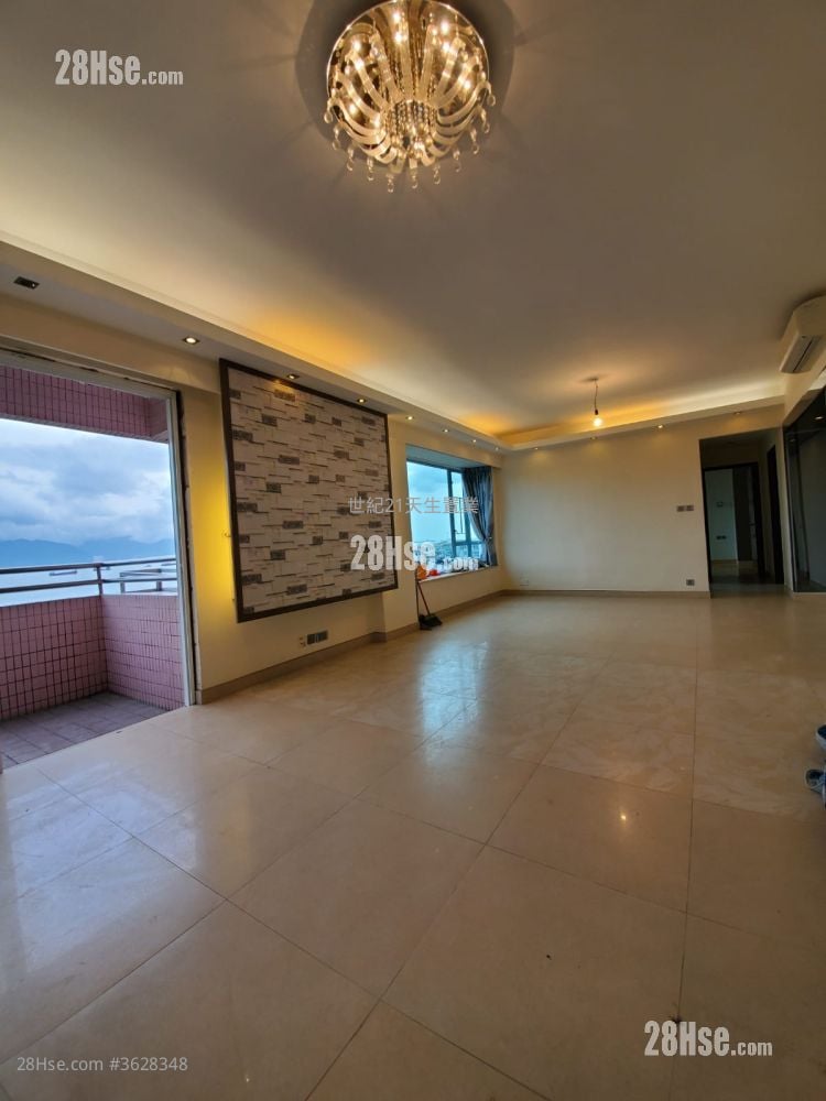 Peridot Court Rental 4 Bedrooms , 3 Bathrooms 1,155 ft²