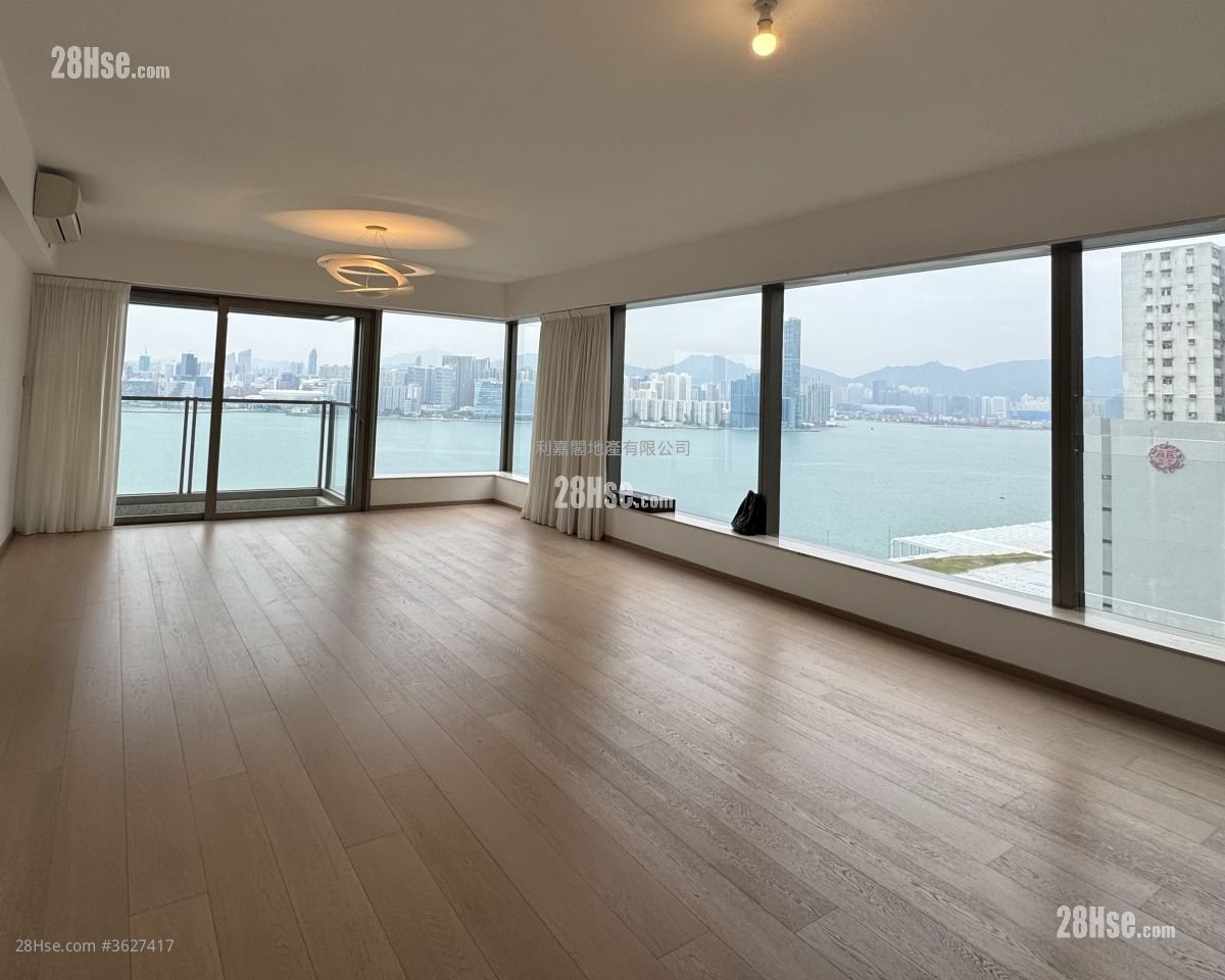 Harbour Glory Sell 4 Bedrooms , 3 Bathrooms 1,536 ft²