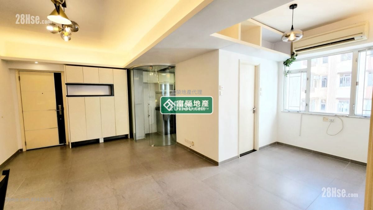 Champion House Sell 2 Bedrooms , 1 Bathroom 586 ft²