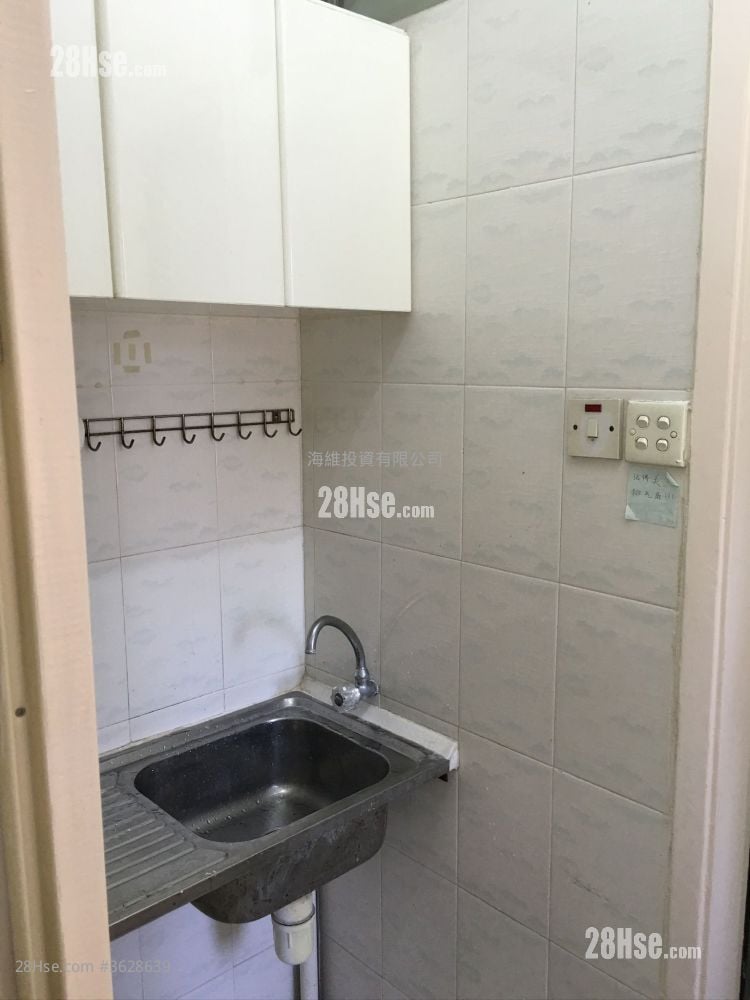 Yuen Shing Building Rental 2 Bedrooms 306 ft²