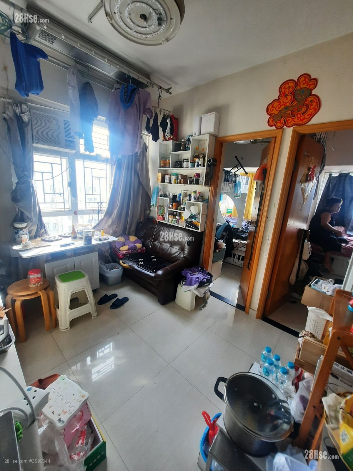 Tung Fai Court Sell 2 Bedrooms , 1 Bathroom 296 ft²