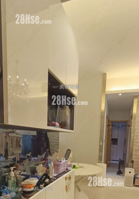 The Woodside Sell 3 Bedrooms 829 ft²