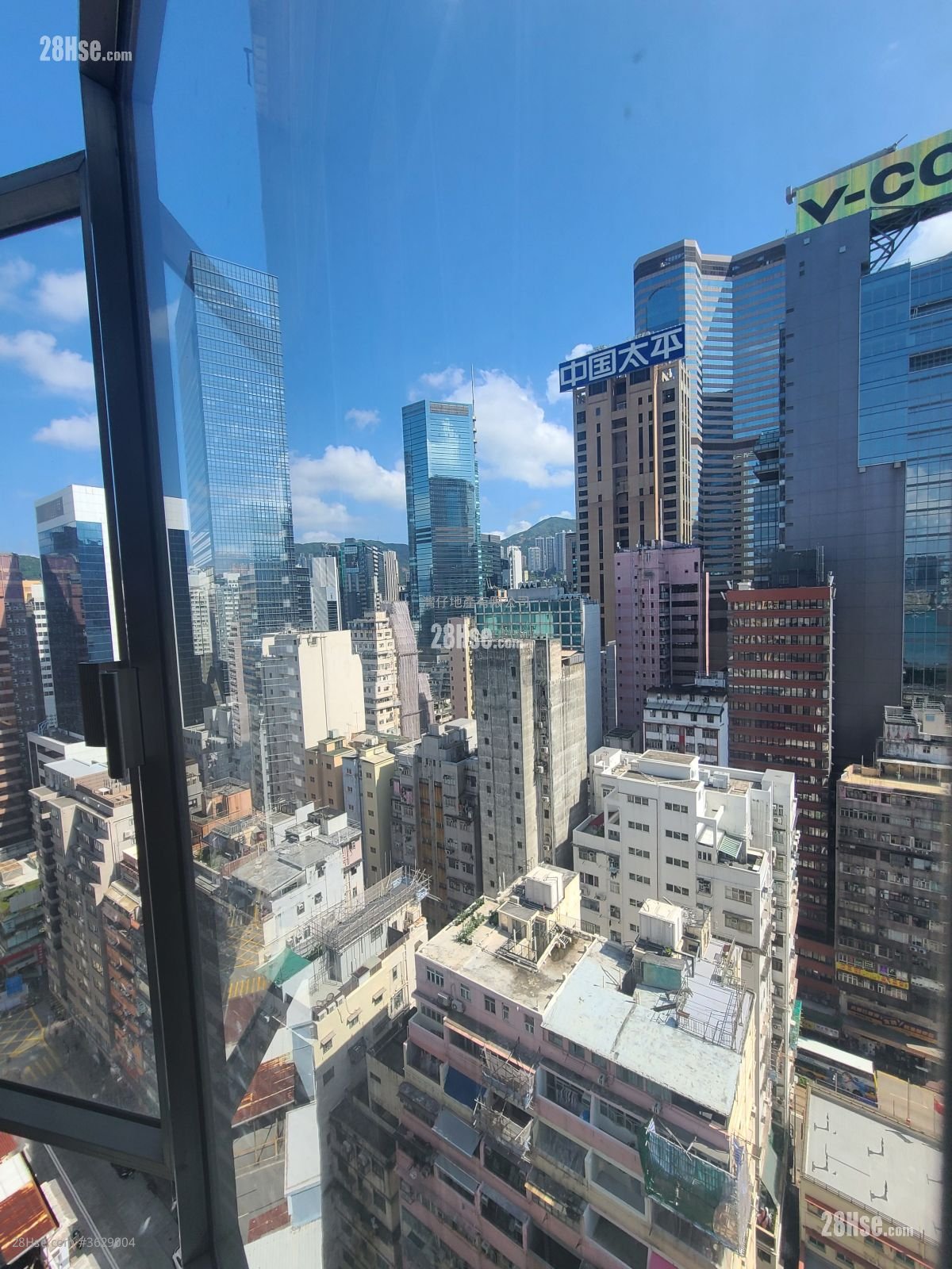 駱克大廈 售盤 2 房 , 1 浴室 552 平方呎