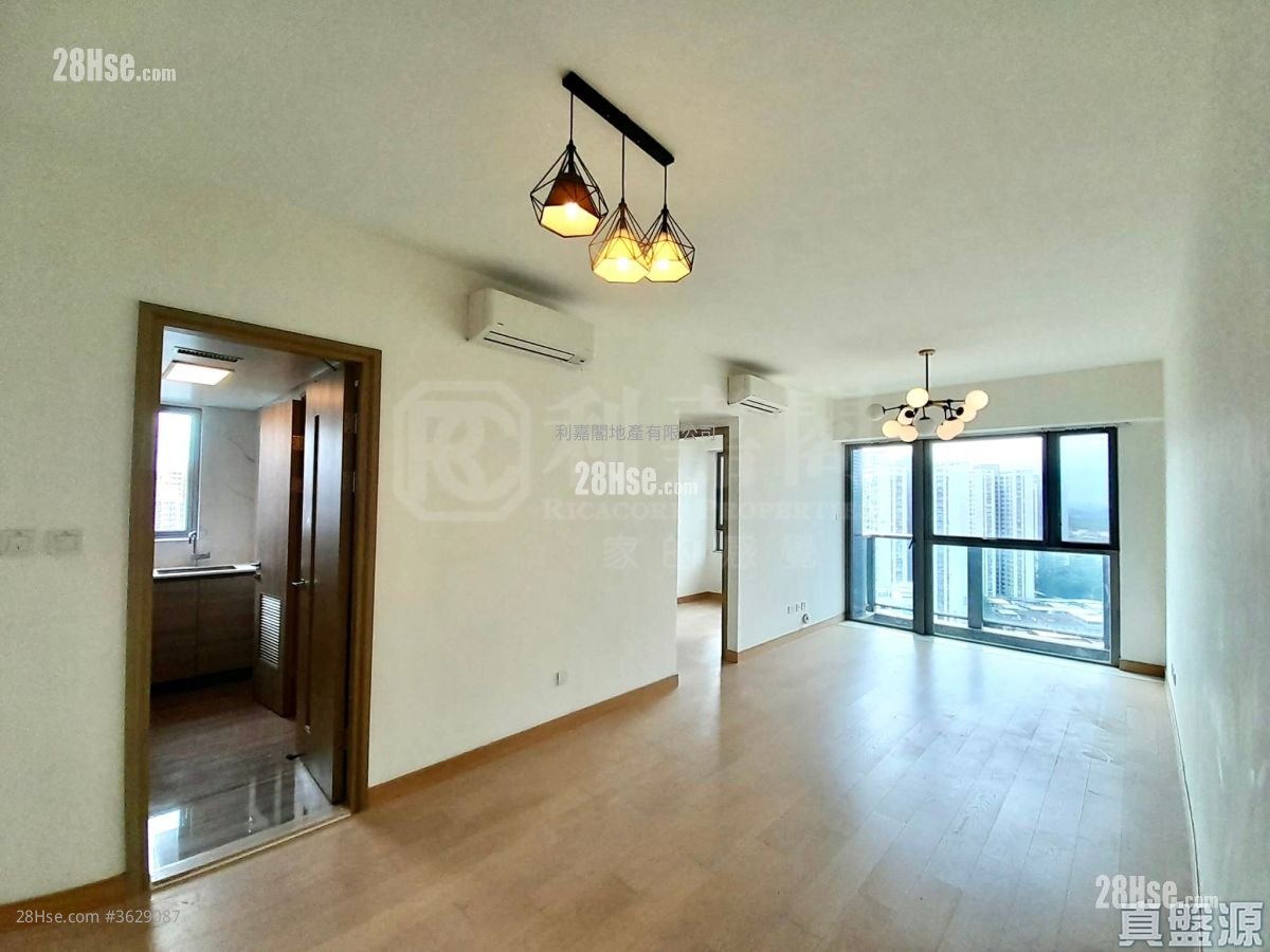 The Spectra Rental 4 Bedrooms , 2 Bathrooms 888 ft²