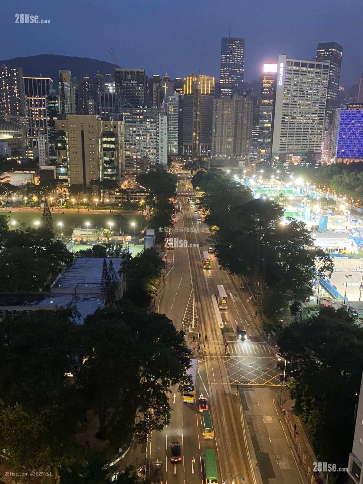 Hung On Building Sell 2 Bedrooms , 2 Bathrooms 724 ft²