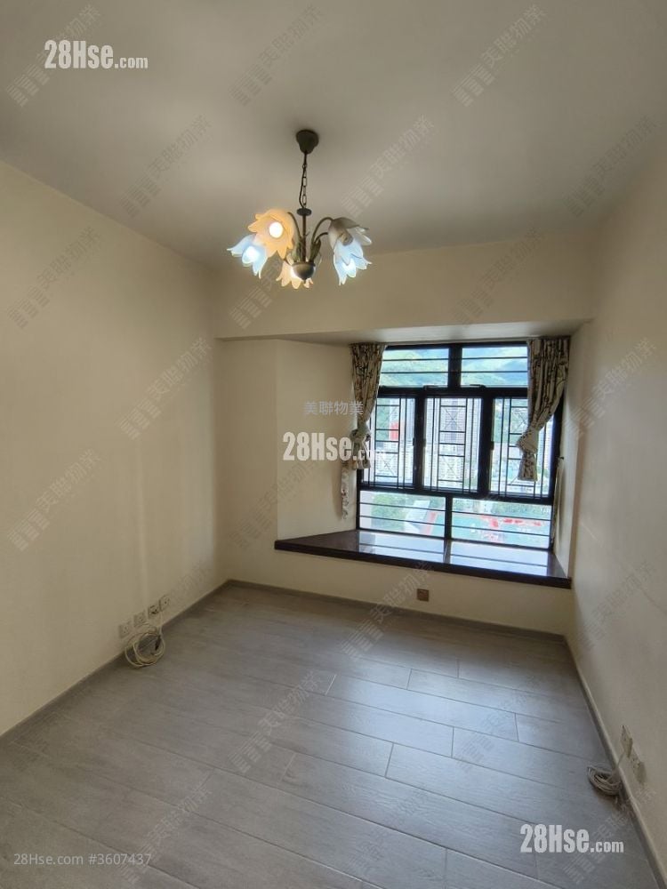 Summit Terrace Rental 2 Bedrooms , 1 Bathroom 437 ft²