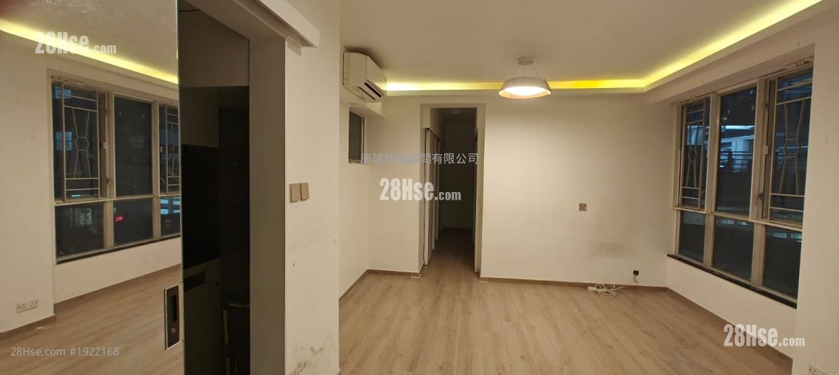 Bauhinia Garden Sell 3 Bedrooms , 1 Bathroom 590 ft²