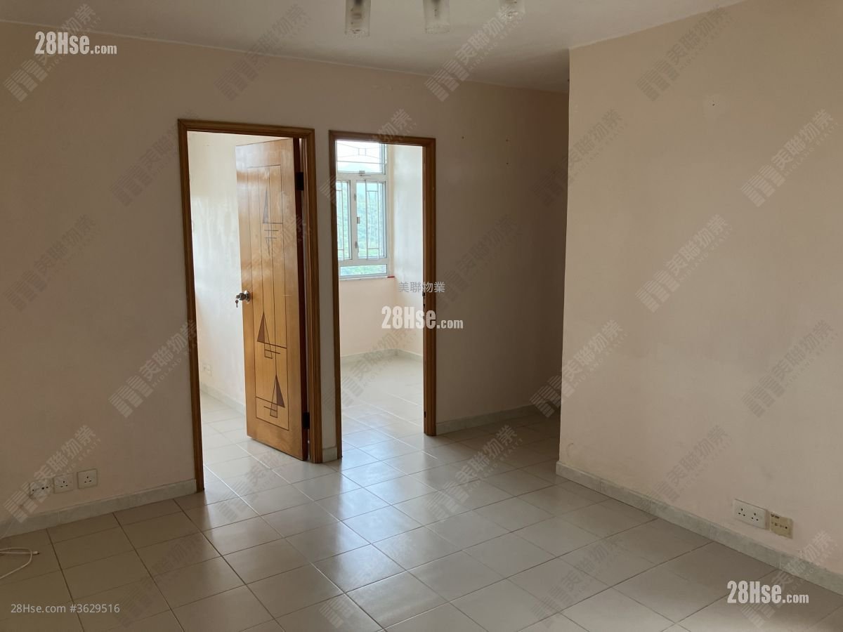 On Shing Court Sell 404 ft²