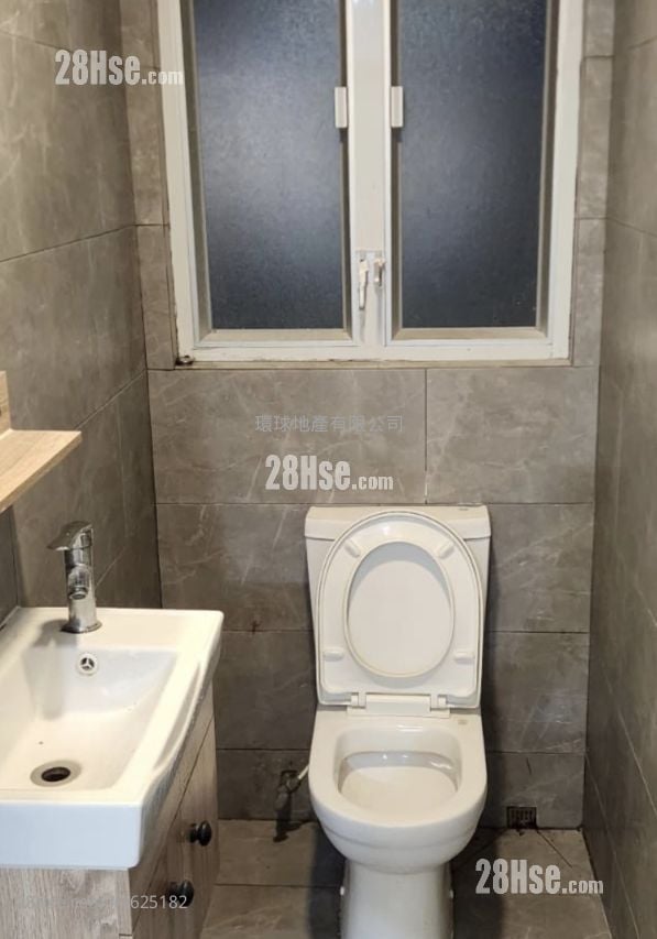 华达工业中心 租盘 1 厕所 245 平方尺