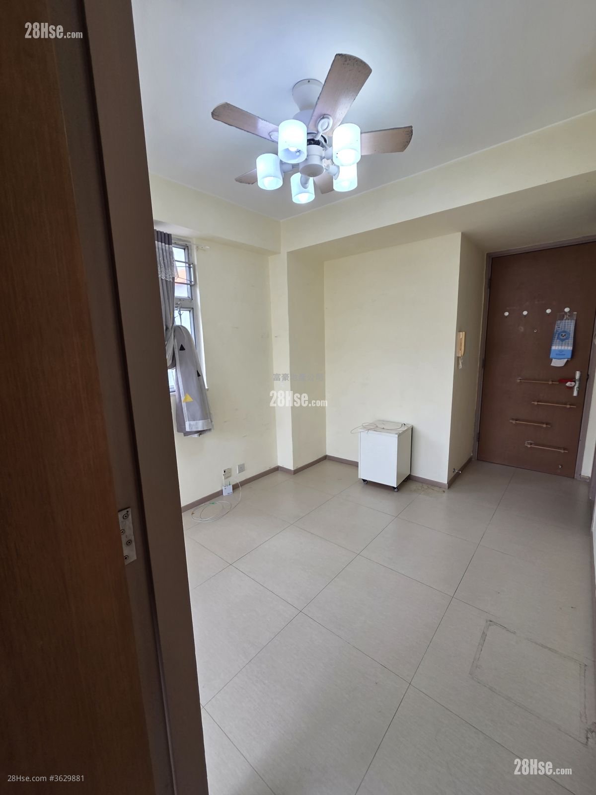 Manor Centre Rental 1 Bedroom , 1 Bathroom 278 ft²