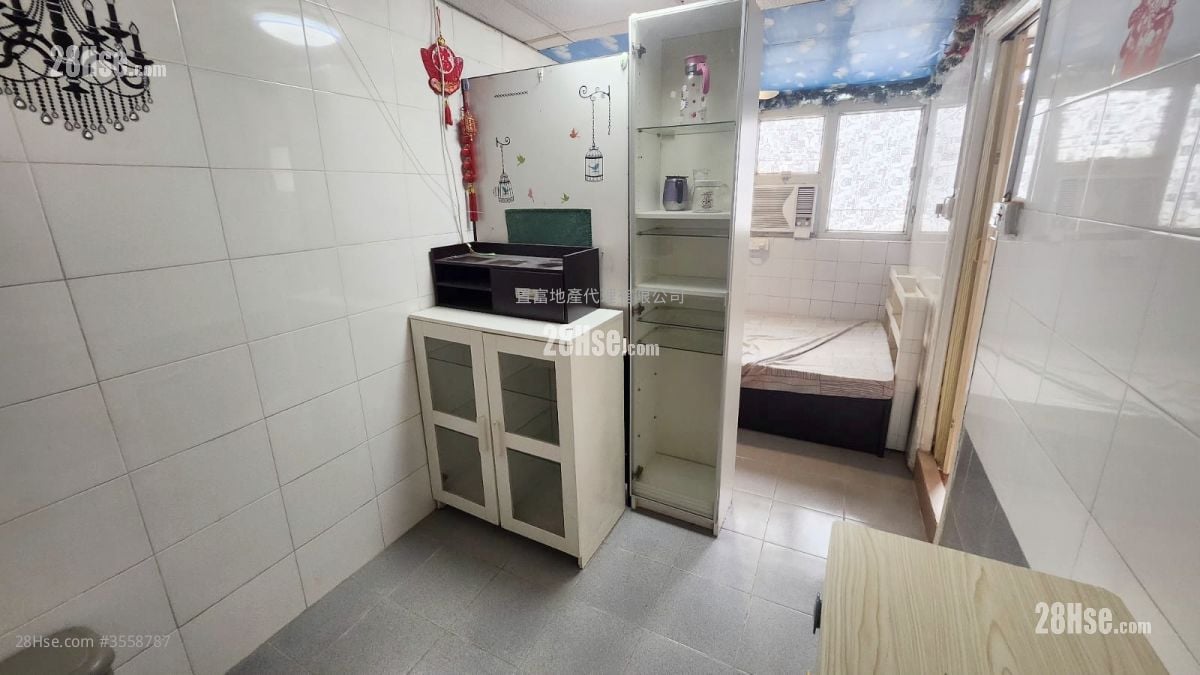 葵祥大廈 租盤 1 浴室 150 平方呎