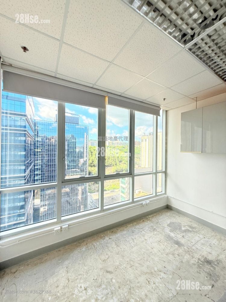 Trendy Centre Rental