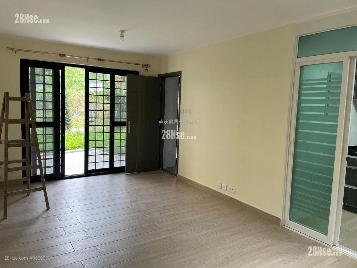 村屋 租盤 3 房 , 1 浴室 630 平方呎