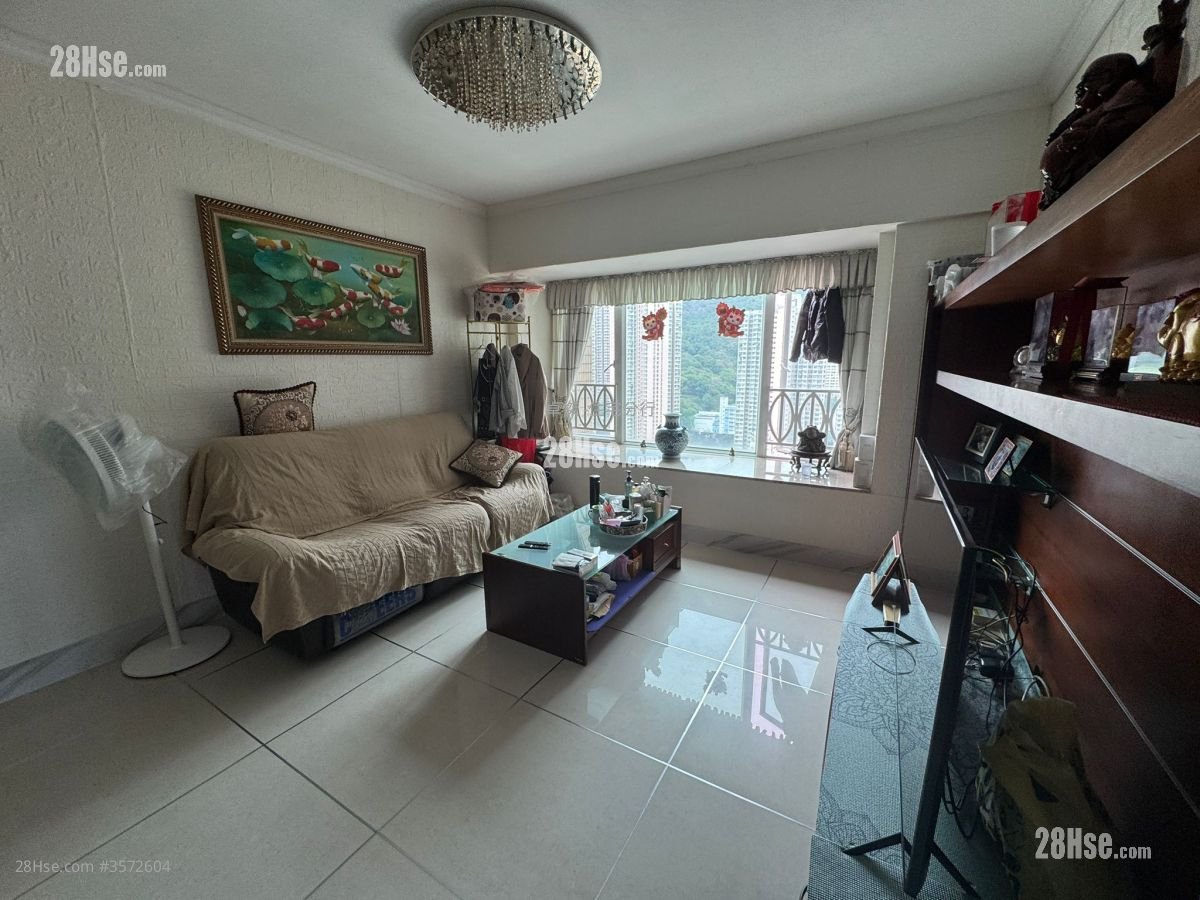 The Apex Rental 3 Bedrooms , 2 Bathrooms 628 ft²