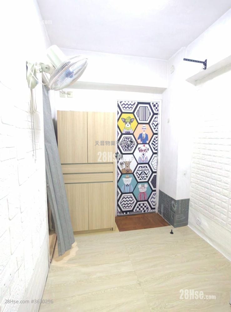 仁智大廈 售盤 2 房 , 1 浴室 270 平方呎