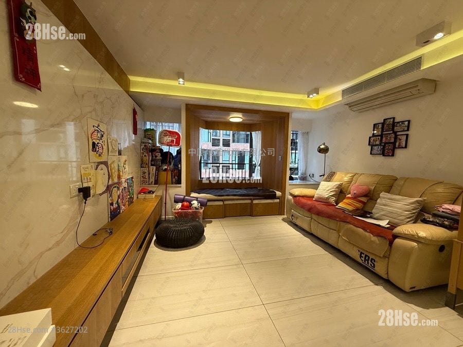 碧華花園 售盤 3 房 1,211 平方呎