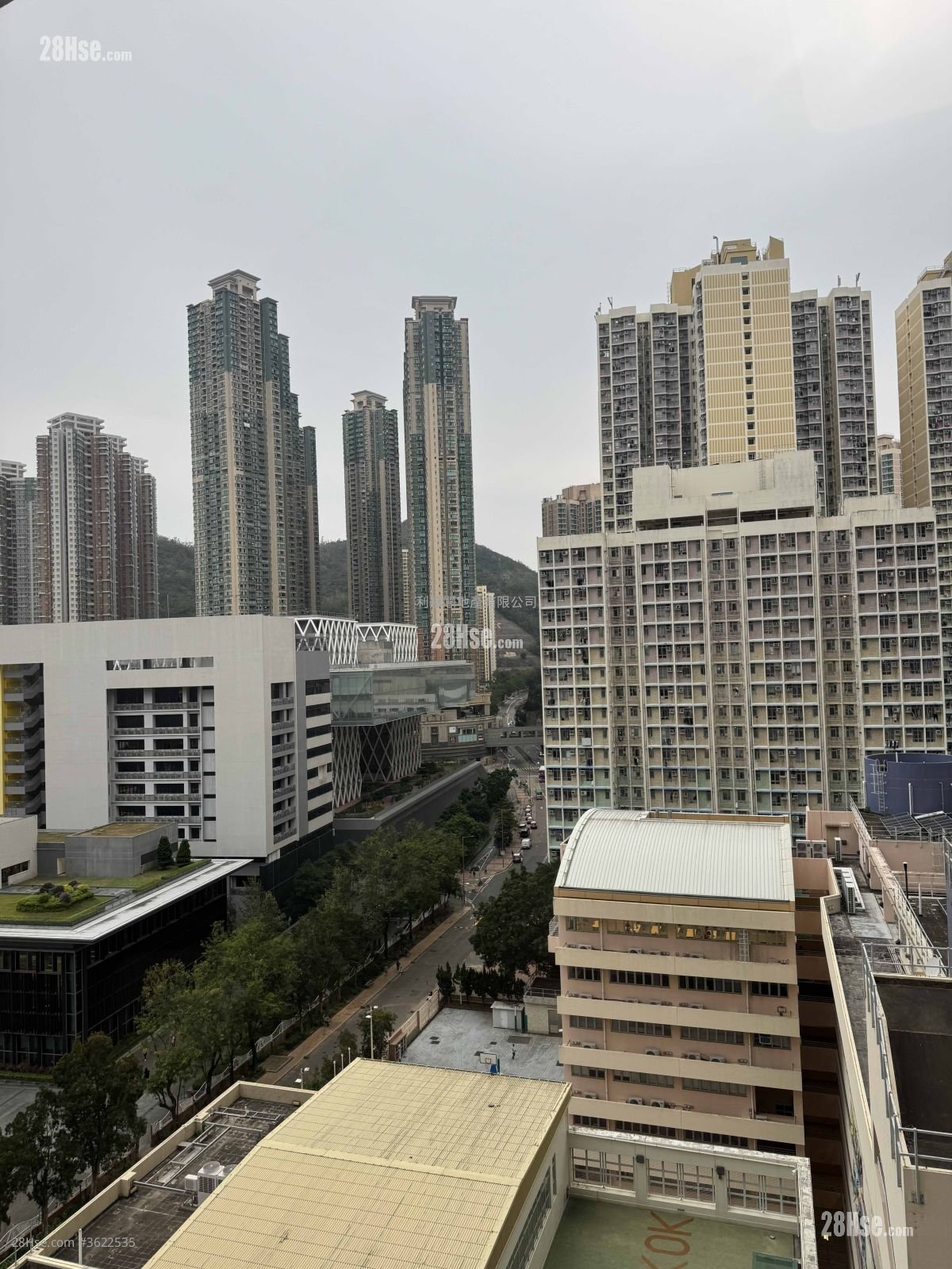 Choi Ming Court Sell 3 Bedrooms , 2 Bathrooms 650 ft²