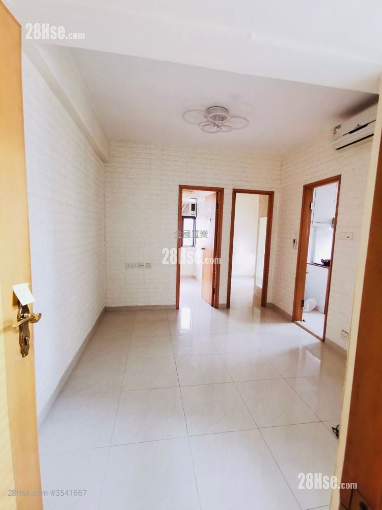 Kam Chung Building Rental 2 Bedrooms , 1 Bathroom 304 ft²