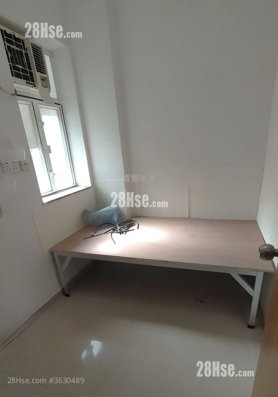 Hong Ning Building Rental 1 Bedroom , 1 Bathroom 100 ft²