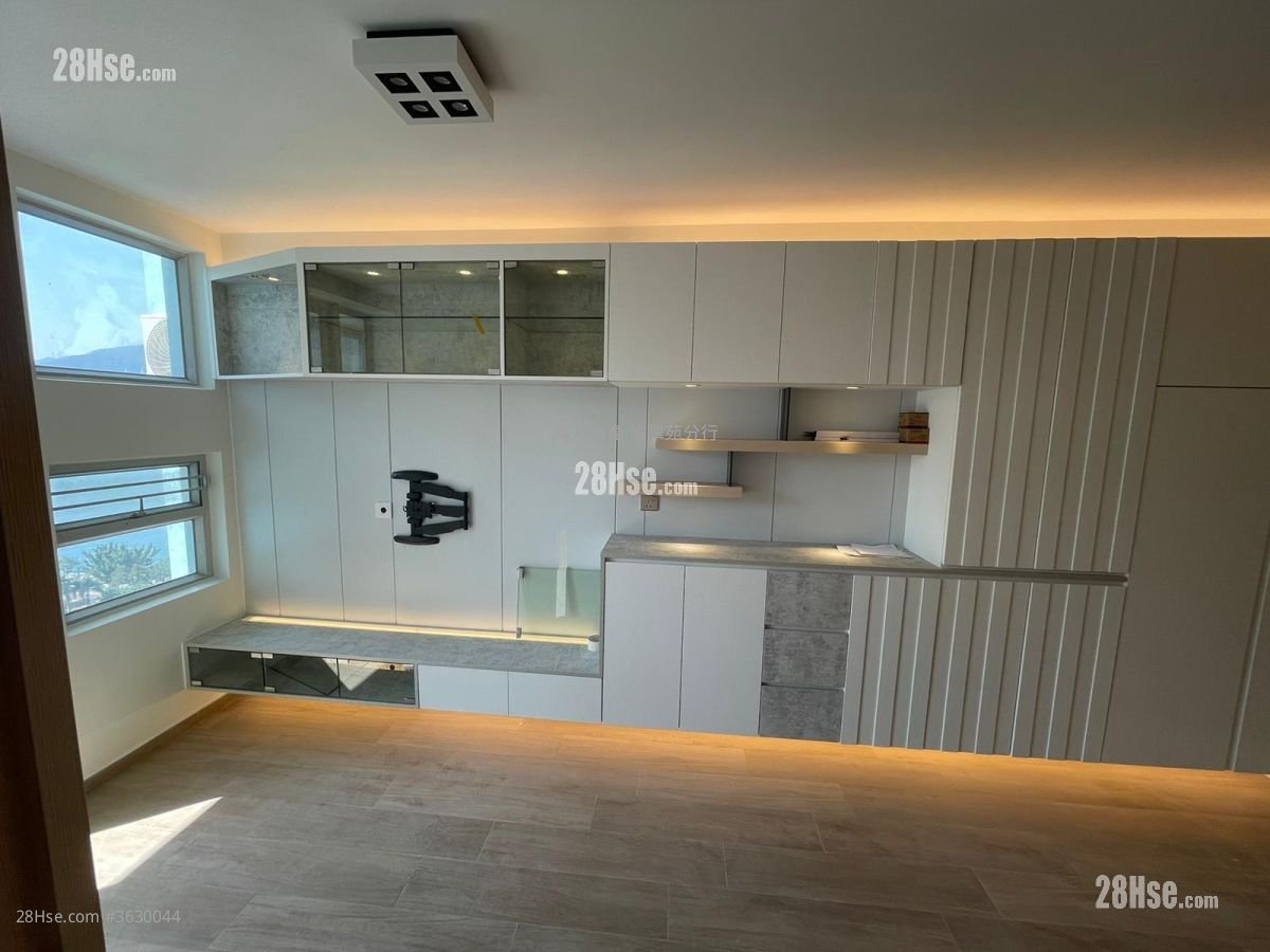 Kam Fai Court Sell 1 Bedroom , 1 Bathroom 415 ft²
