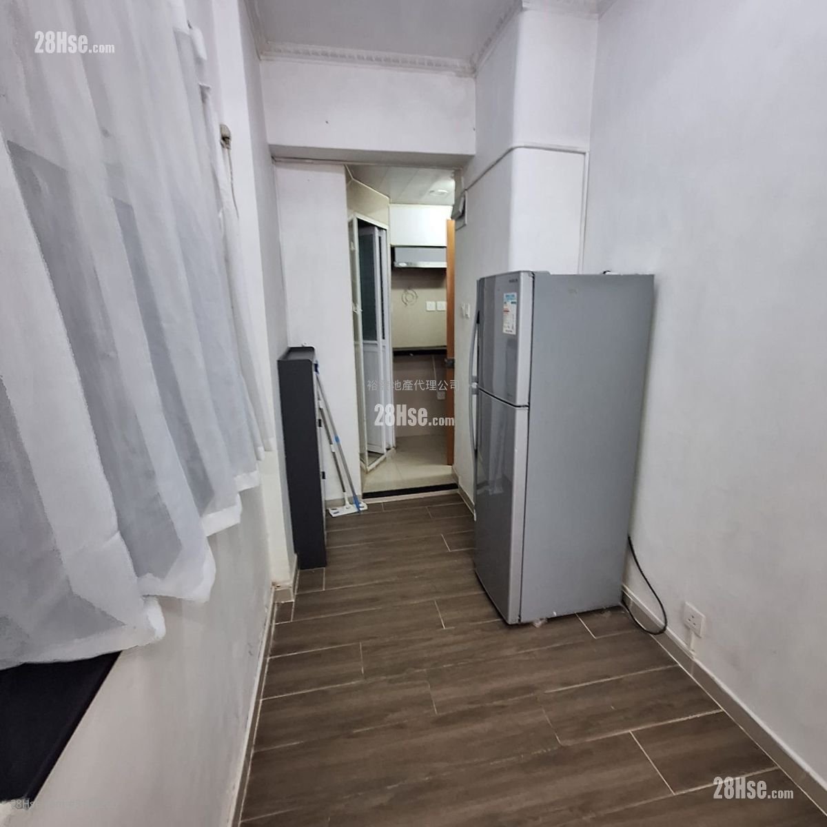 中英楼 租盘 1 房 , 1 浴室 150 平方尺