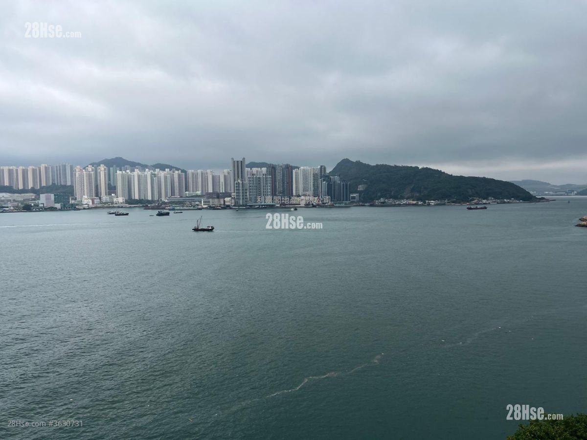 鯉景灣 售盤 3 房 , 2 浴室 796 平方呎