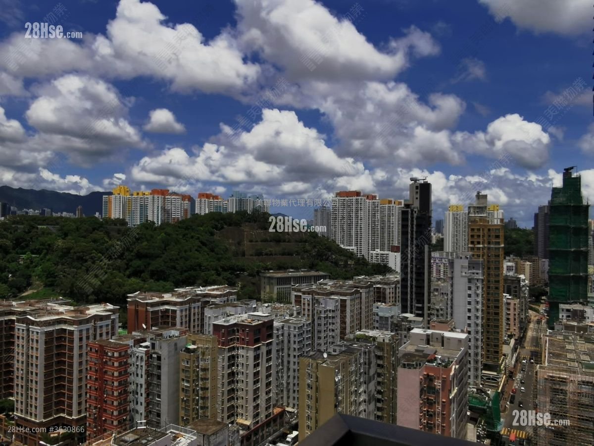 Giovane Sell 1 Bedroom 224 ft²