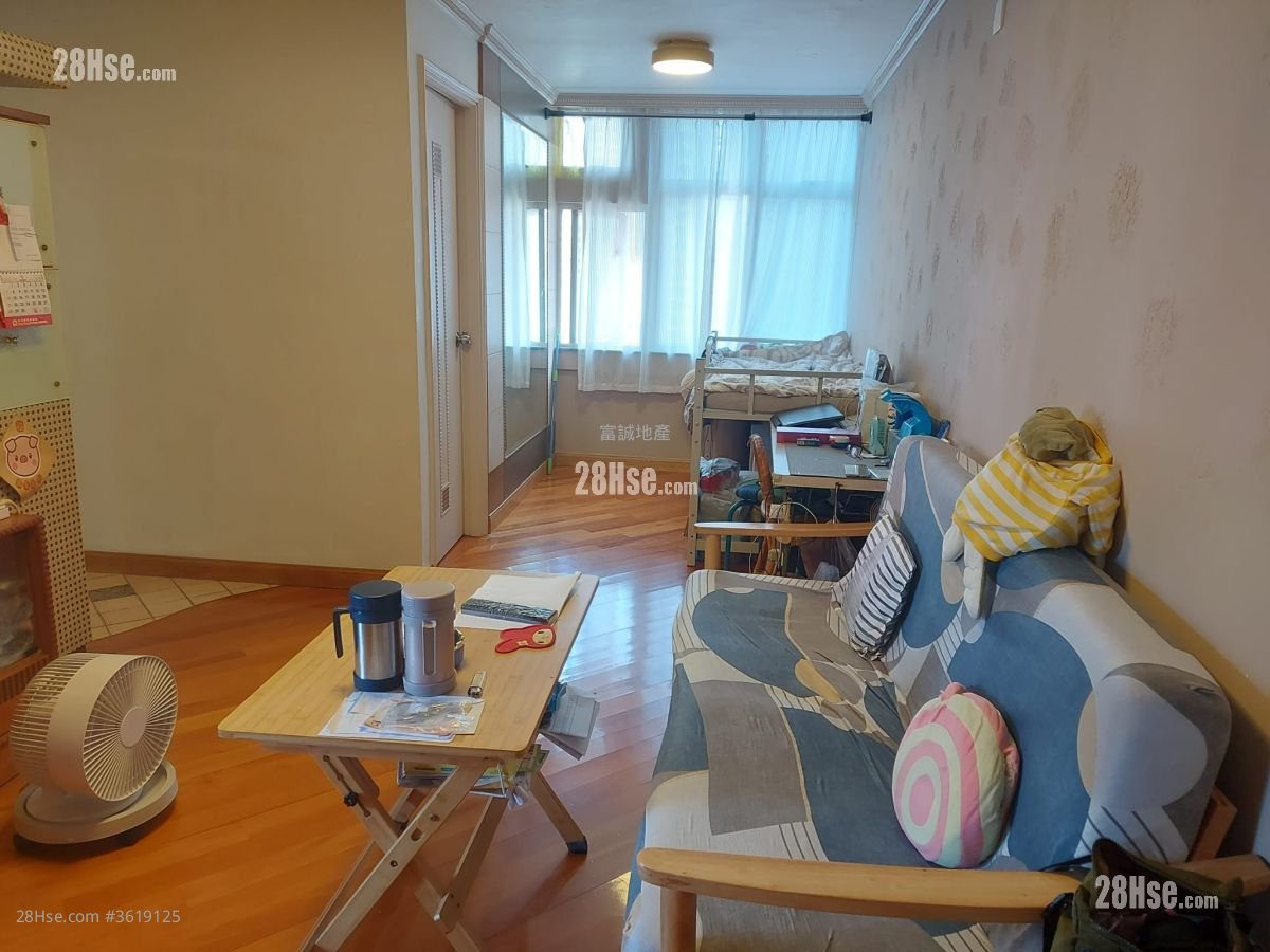 鳳鑽苑 售盤 2 房 , 1 浴室 407 平方呎