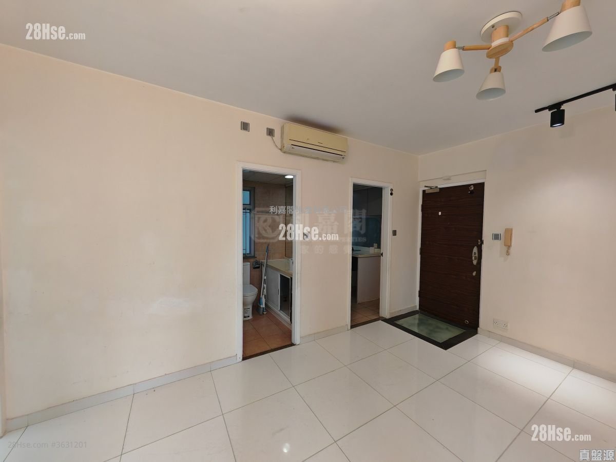 Sereno Verde Sell 2 Bedrooms 463 ft²