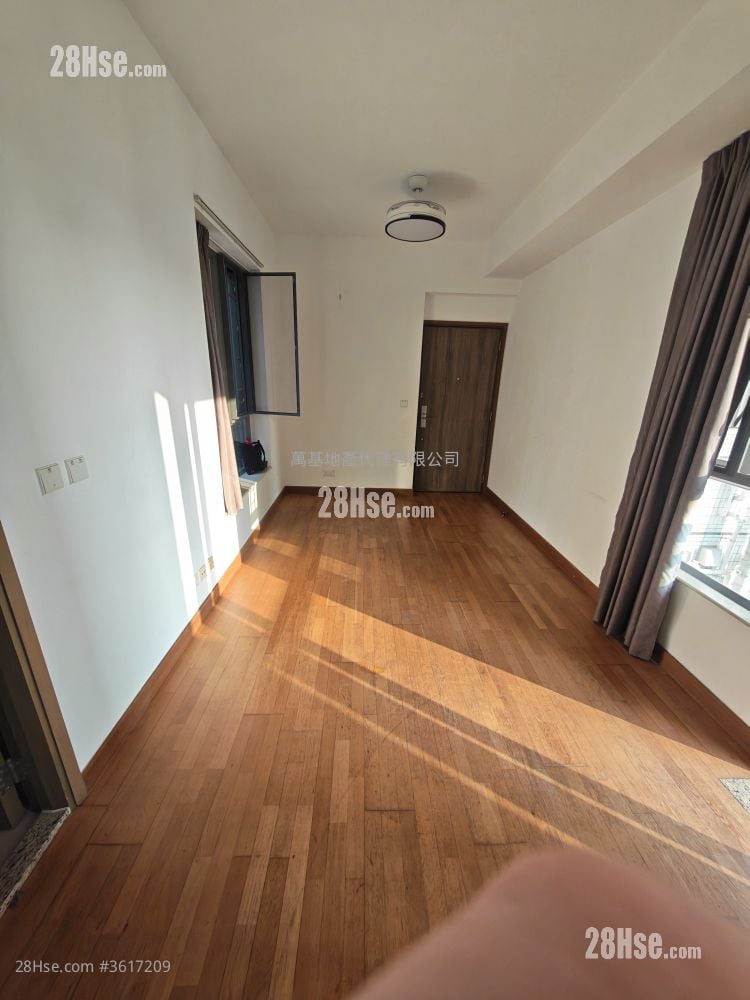 Heya Star Sell 2 Bedrooms , 2 Bathrooms 520 ft²