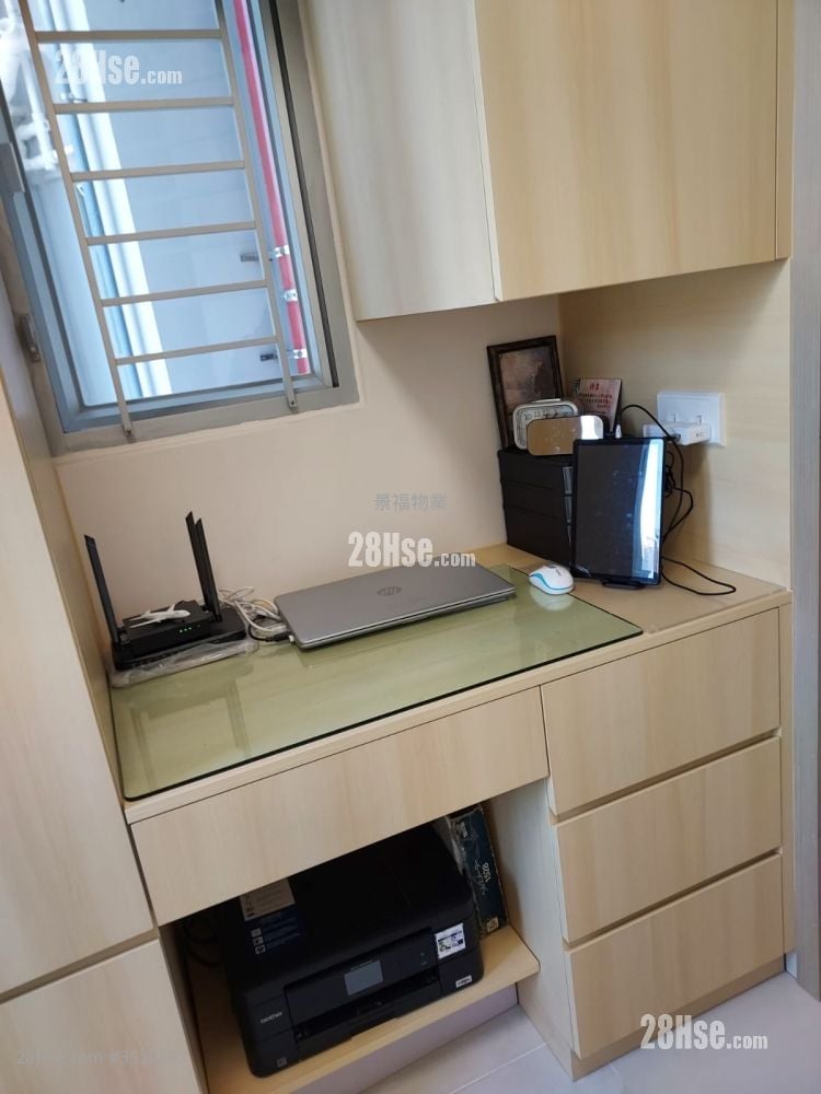 Dip Tsui Court Sell 1 Bedroom , 1 Bathroom 312 ft²
