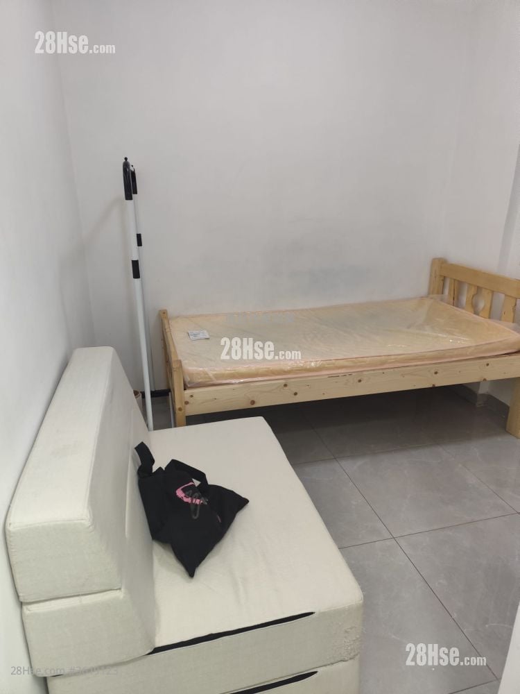 中英樓 租盤 開放式間隔 , 1 浴室 130 平方呎