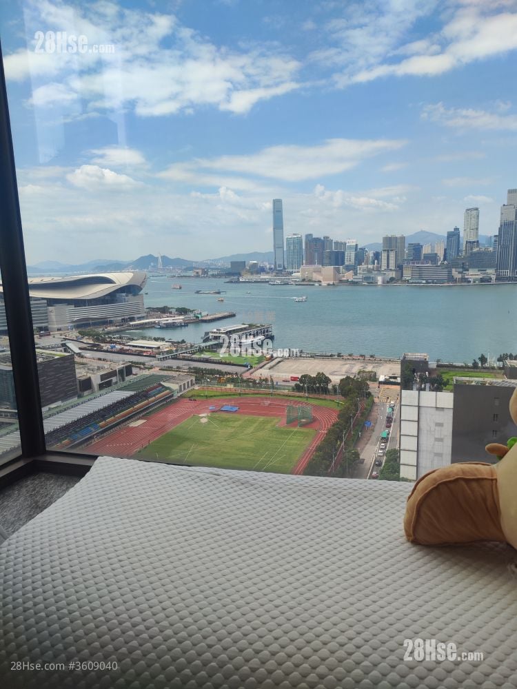 The Gloucester Rental 2 Bedrooms , 1 Bathroom 686 ft²