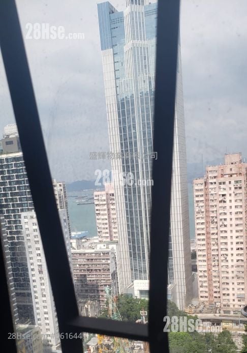 Western Garden Rental 2 Bedrooms , 1 Bathroom 451 ft²