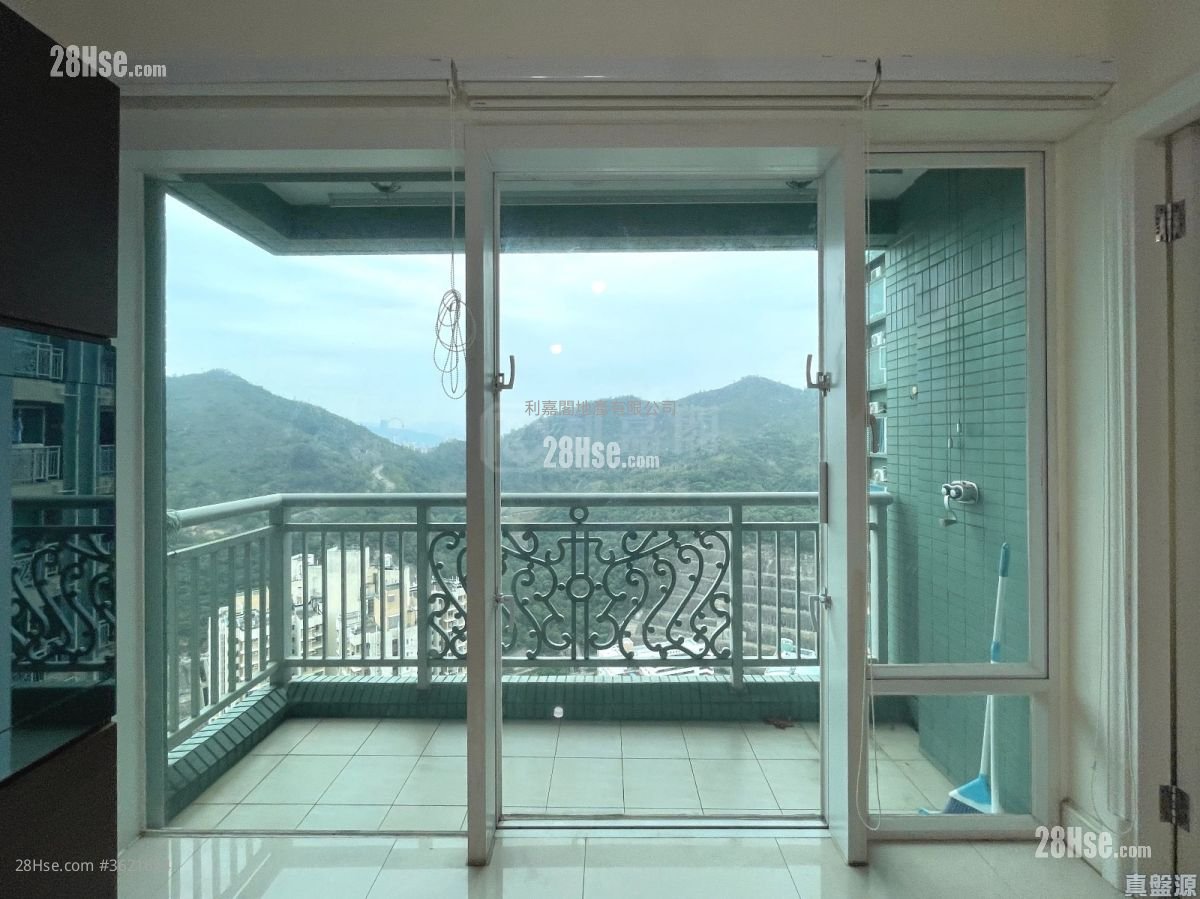 都會駅 租盤 3 房 , 2 浴室 633 平方呎