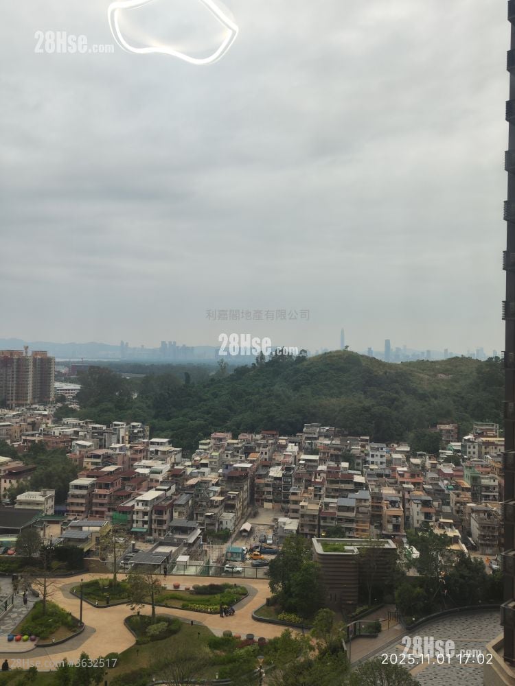 Sun Yuen Long Centre Sell 2 Bedrooms 485 ft²