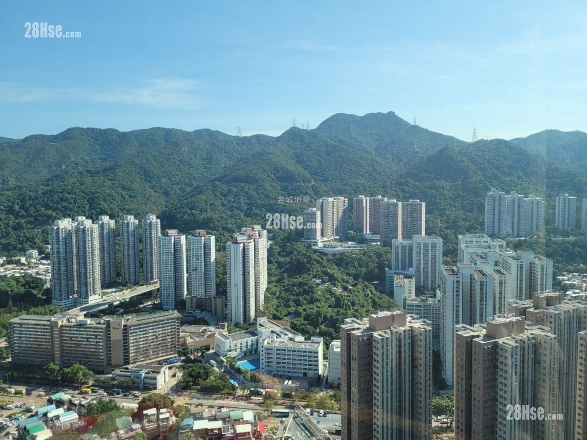 名城 售盘 3 房 , 2 浴室 740 平方尺