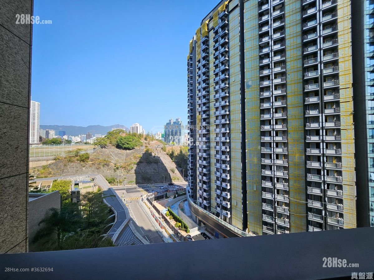 Ultima Sell 4 Bedrooms , 3 Bathrooms 1,142 ft²