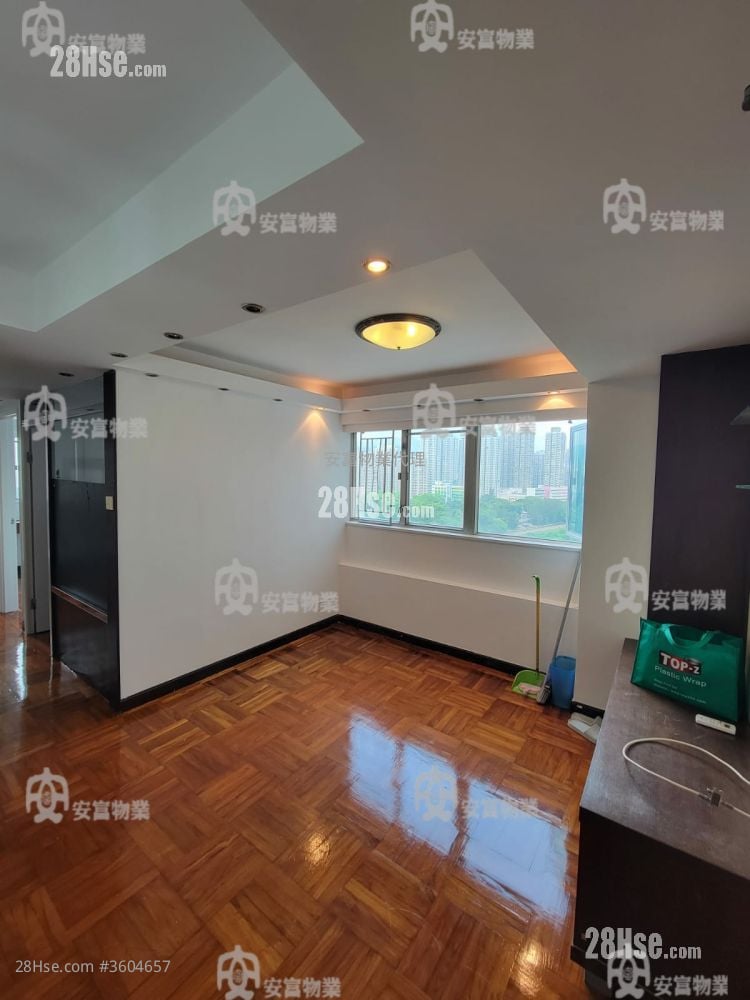 Jade Garden Sell 3 Bedrooms , 1 Bathroom 448 ft²