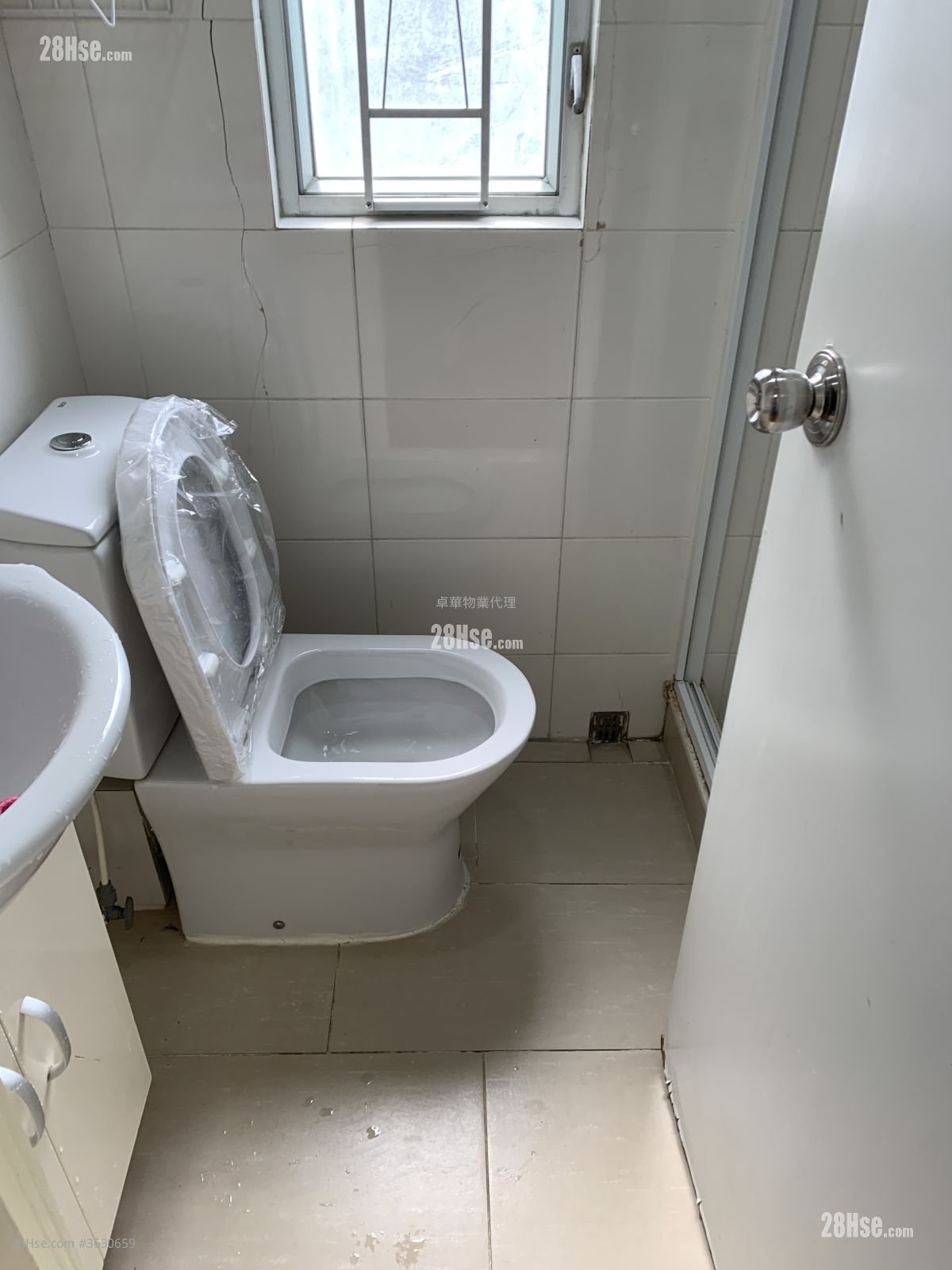 德发大厦 租盘 2 房 , 1 浴室 286 平方尺