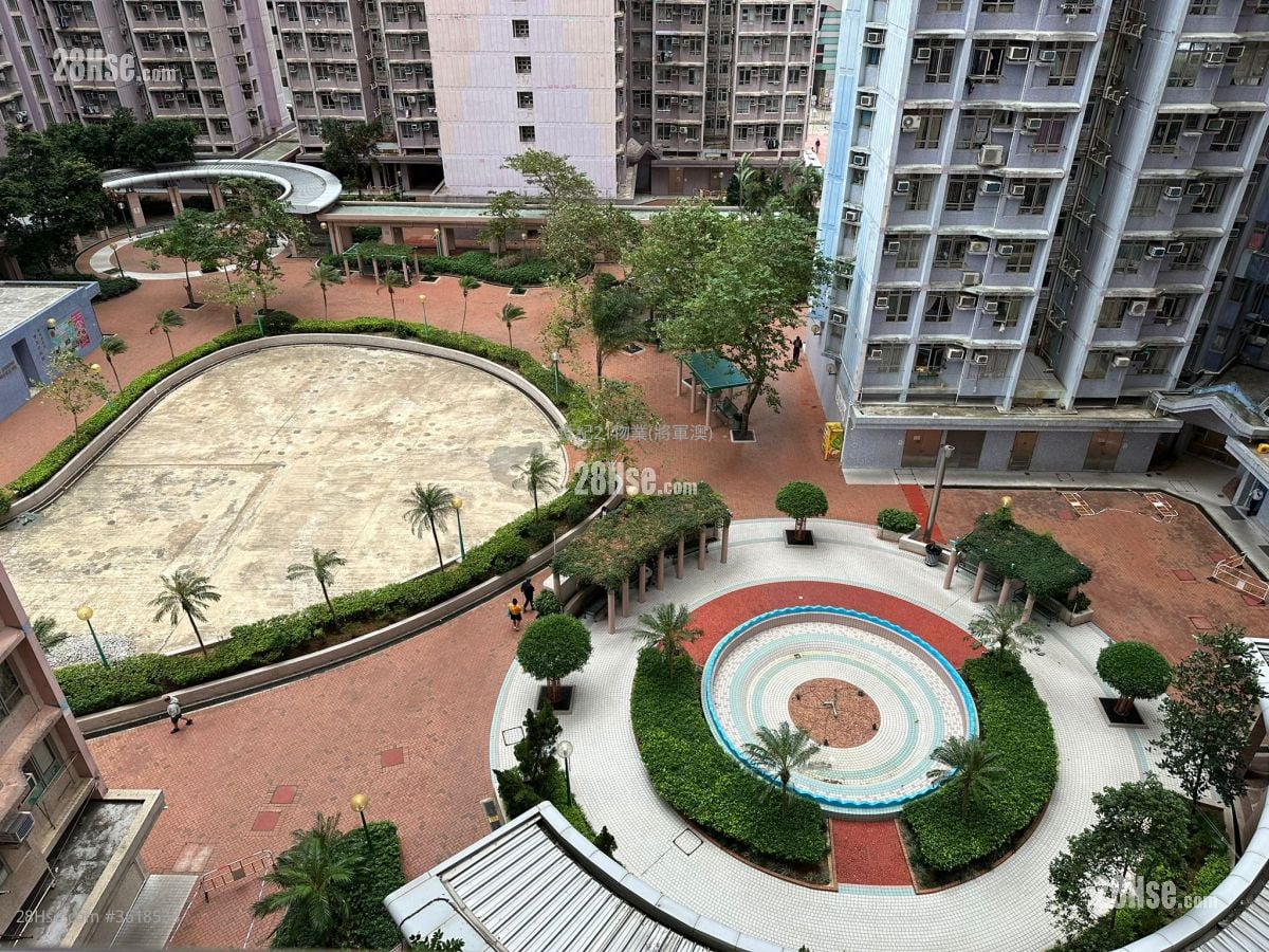 Kwong Ming Court Sell 3 Bedrooms , 1 Bathroom 601 ft²