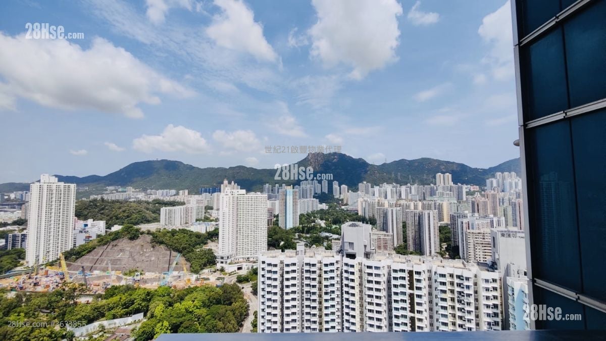 Billionnaire Royale Rental 3 Bedrooms , 2 Bathrooms 887 ft²