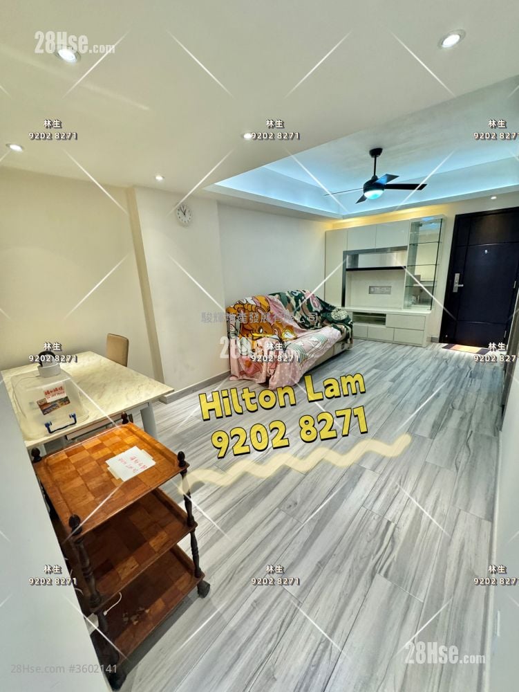 Man Wai Building Sell 2 Bedrooms , 1 Bathroom 620 ft²