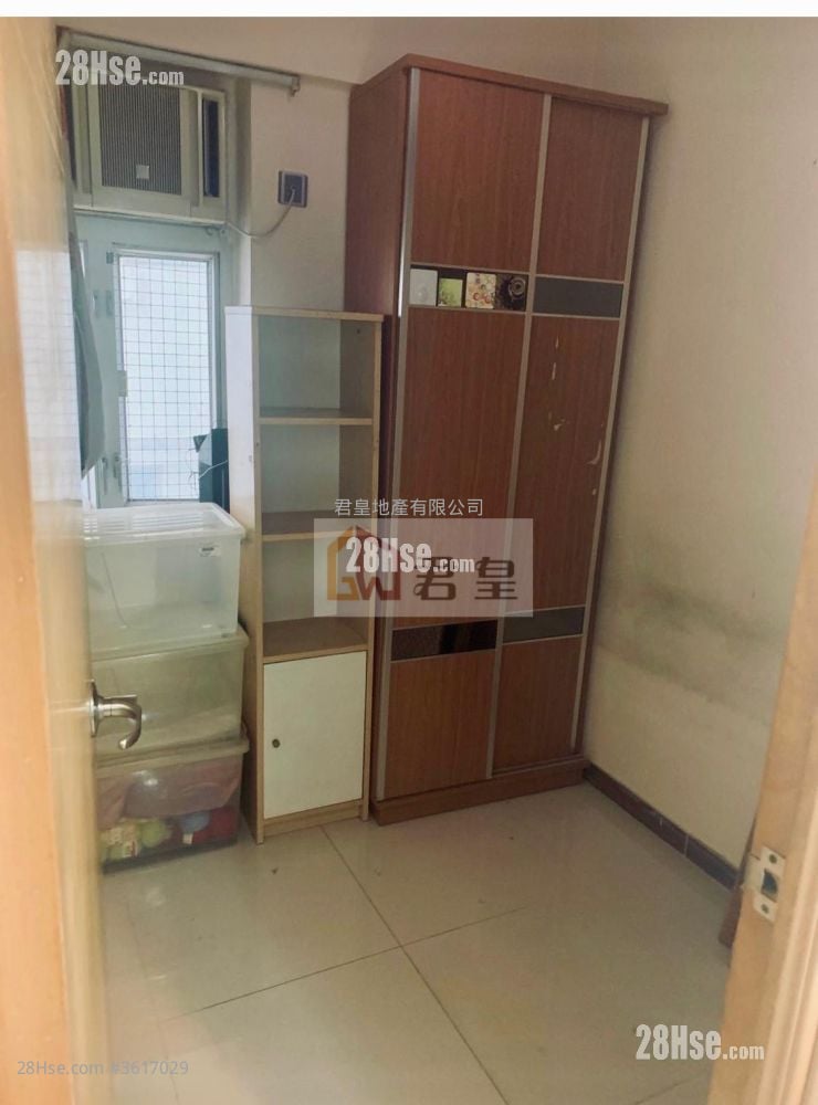 怡輝大樓 租盤 3 房 , 2 浴室 550 平方呎