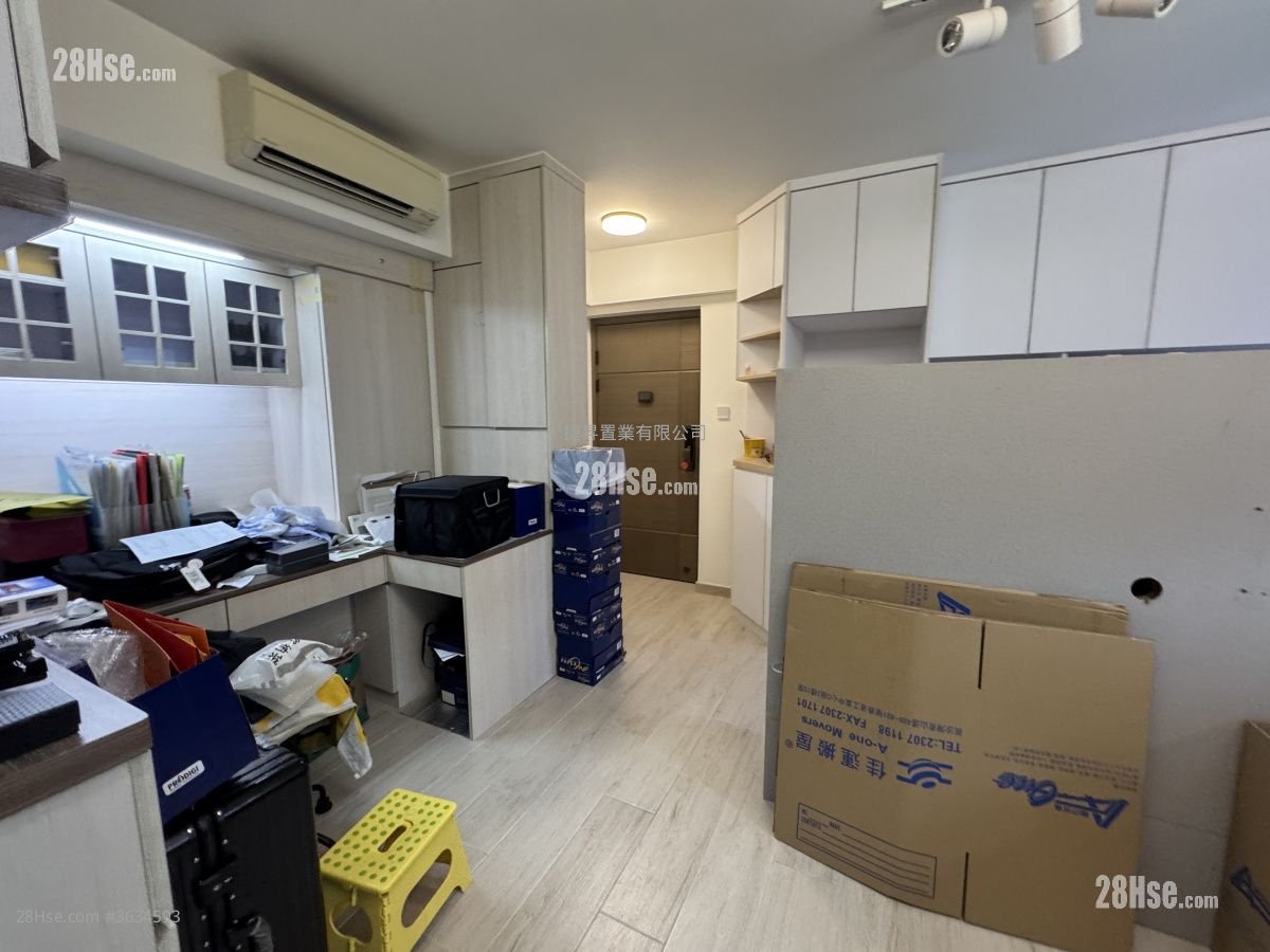 Bakerview Sell 2 Bedrooms , 1 Bathroom 400 ft²