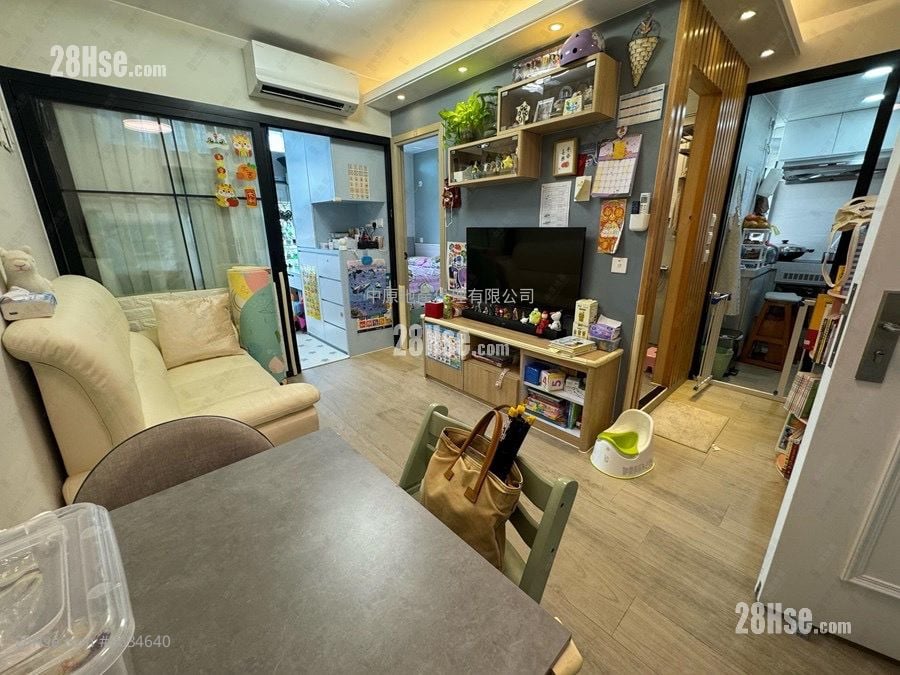 山丽苑 售盘 2 房 385 平方尺