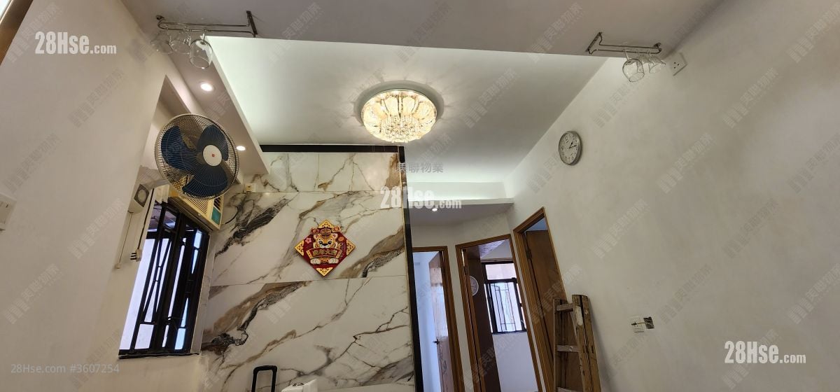 葵涌大廈 租盤 3 房 , 1 浴室 415 平方呎